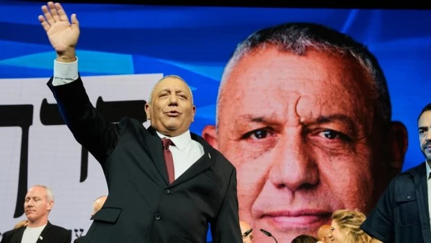 Eisenkot dejó abierta la puerta a asociarse con partidos árabes en ciertas condiciones.