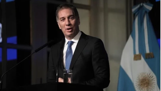 Santilli defendió la salida de Flávio Bolsonaro de Argentina: “No tenía impedimentos de Interpol”