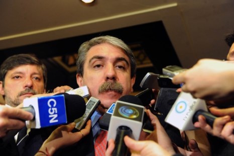 Para el Gobierno "no son saludables" las críticas de la Corte Suprema
