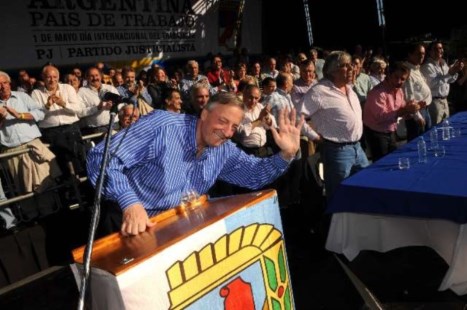 Kirchner acusó a la oposición de querer prender fuego al país desde el Congreso