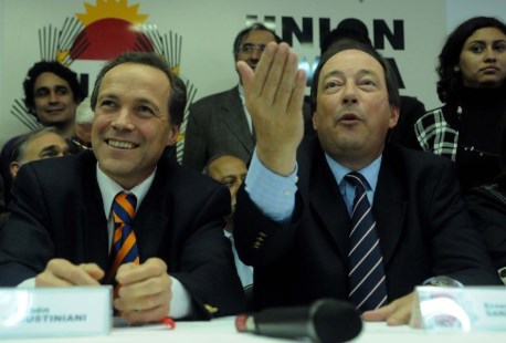 La UCR y el socialismo acuerdan una base programática para el 2011