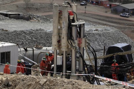 Alistan un Plan B para rescatar a los mineros