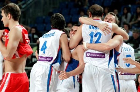 Serbia le ganó el clásico a Croacia en un gran final