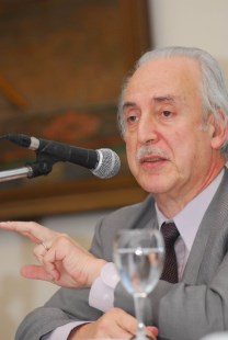 "Tenemos resto para un bienio"