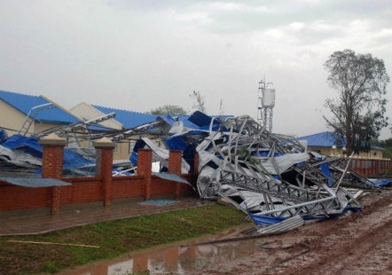 Comenzó la reconstrucción de Pozo del Tigre tras el tornado en Formosa