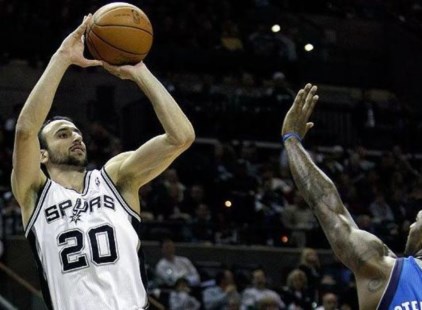 Ginóbili brilló pero no pudo evitar la caída de San Antonio