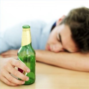 ¿Qué le hizo el alcohol a mi cerebro?