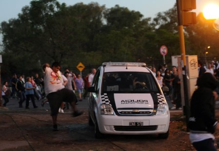 Indoamericano: sobreseyeron a 33 oficiales de la Policía Metropolitana, a 12 de la Federal y a la jueza