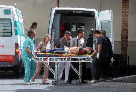 El director del hospital Durand informó que recibieron a 194 pacientes, dos de gravedad