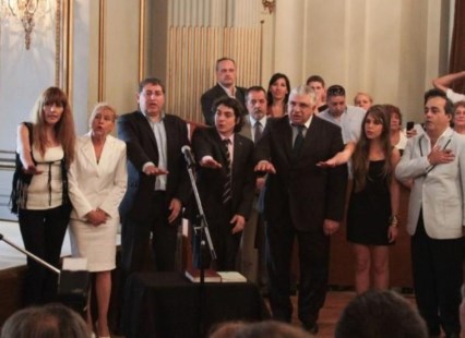 Todavía no gobiernan los comuneros