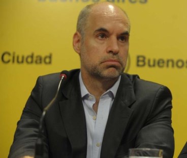 El gobierno porteño califica de "payasada" y "agraviante" el operativo policial contra Piccardo