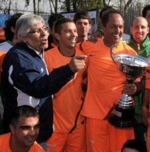 Hugo y Pablo Moyano se mostraron junto a Scioli y redoblaron su apoyo para 2015