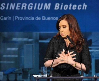 La Presidenta pidió "democratizar la Justicia" tras el fallo por el caso Marita Verón