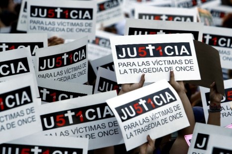 Mal clima social, dificultades económicas y luchas sucesorias