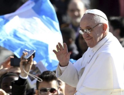 El Vaticano descartó que el Papa visite Argentina este año