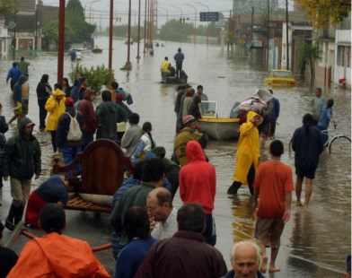 Recuerdan el décimo aniversario de las trágicas inundaciones en Santa Fe