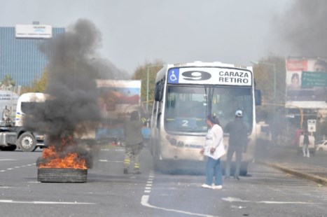 Los puesteros de Retiro hicieron otro piquete contra el desalojo