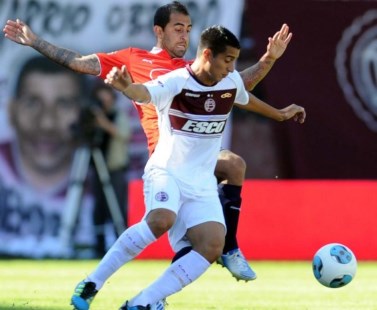 Lanús e Independiente defraudaron en un partido con mucha fricción y poco juego
