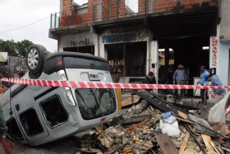 Cuatro heridos al explotar una garrafa en una panadería en Quilmes