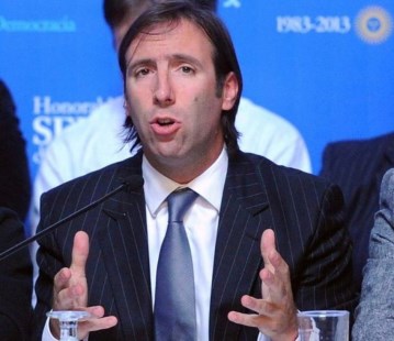 Lorenzino volvió a rechazar la devaluación