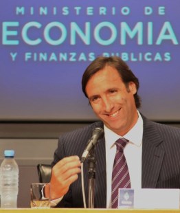 Lorenzino: "Me río mucho cada vez que veo la cotización"
