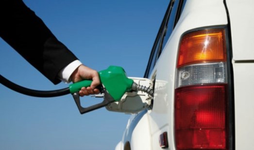 Pese al congelamiento, el precio de los combustibles volvió a aumentar