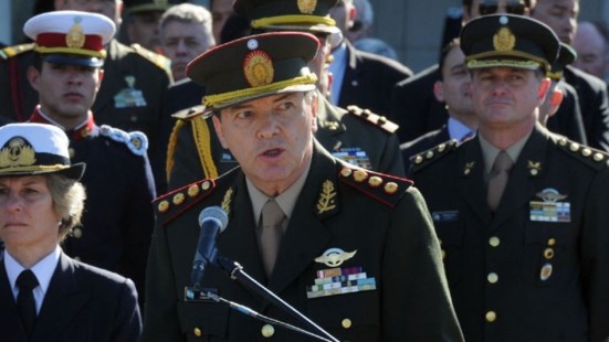 Rechazan el cierre de la causa que involucra al nuevo jefe del Ejército con una desaparición durante la dictadura
