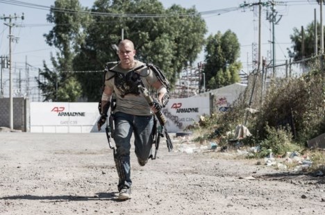 Para admirar: Matt Damon, como Max, una especie de Robocop. 
