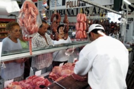 Los precios de la carne "se deberían retrotraer a la semana pasada", dice el Gobierno