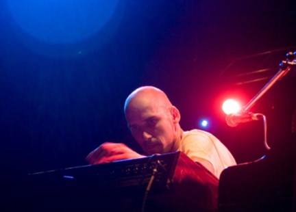 Jugando con caña y anzuelo