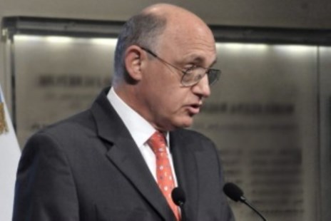 Timerman dijo que los estados deben avanzar en el control de armas en la sociedad civil