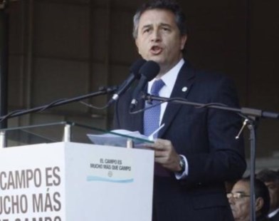 El Gobierno acusó a la Rural de ser "cómplices de crímenes de lesa humanidad"