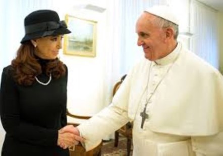 La Presidenta llegó a Roma para almorzar con el Papa y Boudou quedó al frente del Ejecutivo