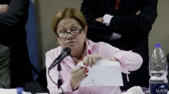 Graciela Camaño advirtió al FpV que “lo que van a votar hoy no los va a llenar de orgullo”