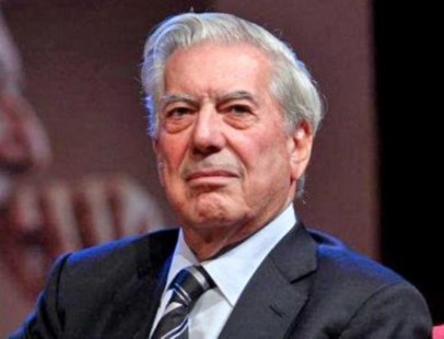 Vargas Llosa aseguró que el "desgobierno ha conducido a Argentina a la caída libre" 