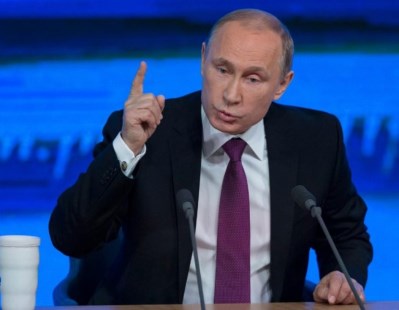 Putin afirma que Rusia saldrá de la crisis en dos años en el peor de los casos 