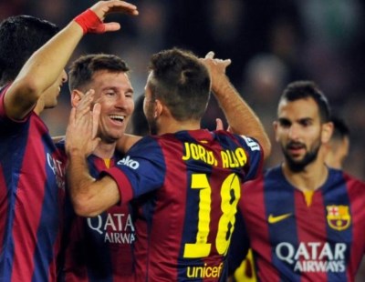 Messi cerró el año con dos goles en la goleada del Barcelona