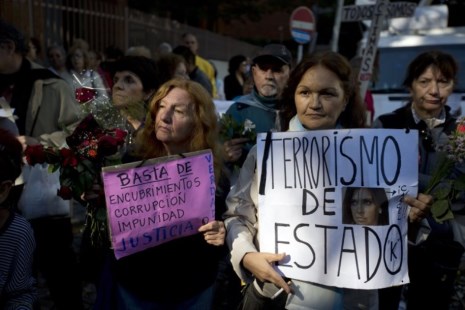 Para la DAIA, la muerte de Nisman reveló los "oscuros laberintos del poder"