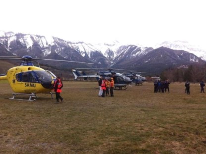 Cayó un avión con 150 personas a bordo en los alpes franceses: dos pasajeros eran argentinos