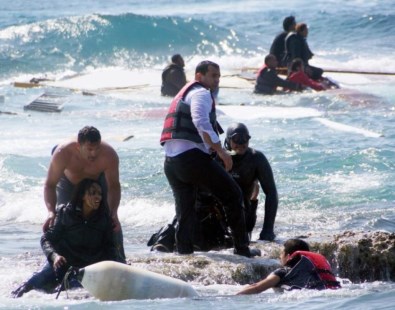Otro naufragio con 200 inmigrantes: al menos tres muertos