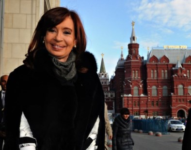 La Presidenta llegó a Moscú y mañana inicia la visita oficial