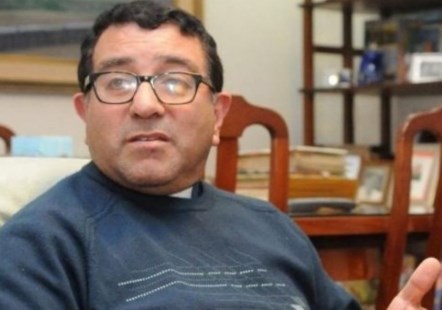 El cura párroco de Famatina advirtió que su vida corre riesgo desde hace años