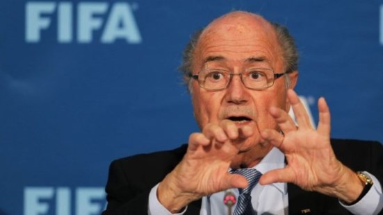 Blatter se va de la FIFA y convocó a un congreso para elegir a su sucesor