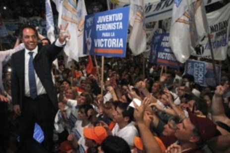 En Corrientes, Scioli respaldó la candidatura a senador de Espínola