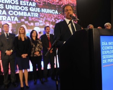 Scioli de campaña en San Juan prometió una "minería sustentable" y pidió "responsabilidad empresarial"