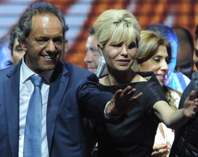 Scioli convocó a "peronistas, radicales, socialistas, progresistas, independientes e indecisos"
