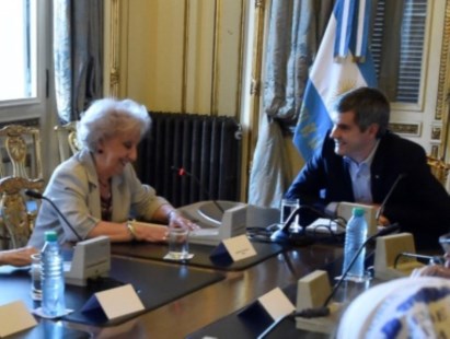 El presidente invitó a Carlotto a la Casa Rosada por el 40° aniversario del último Golpe de Estado