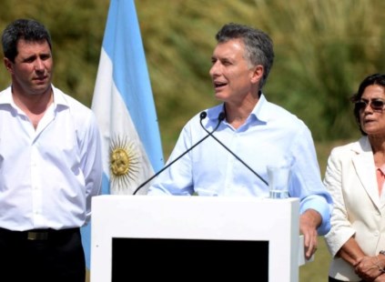 Macri anunció en San Juan la eliminación de las retenciones a las exportaciones mineras