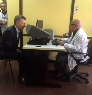 Macri renovó su carnet de conducir