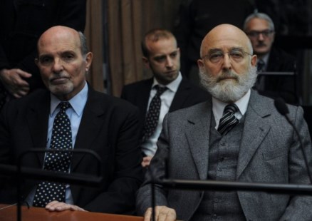 Por la represión de diciembre de 2001 condenaron a Mathov, Santos y un grupo de policías